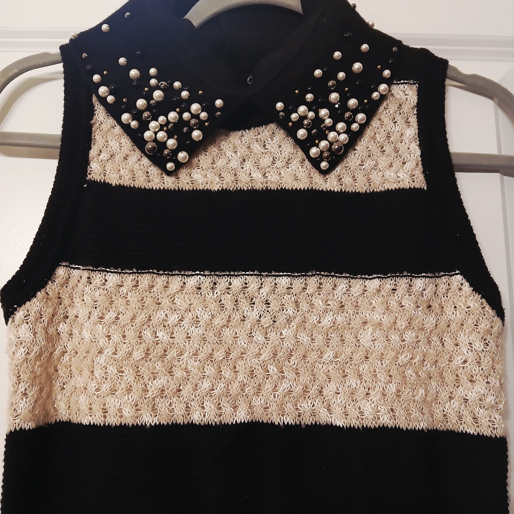 McGinn Dress with Peter Pan Collar - Picture 3 of 7